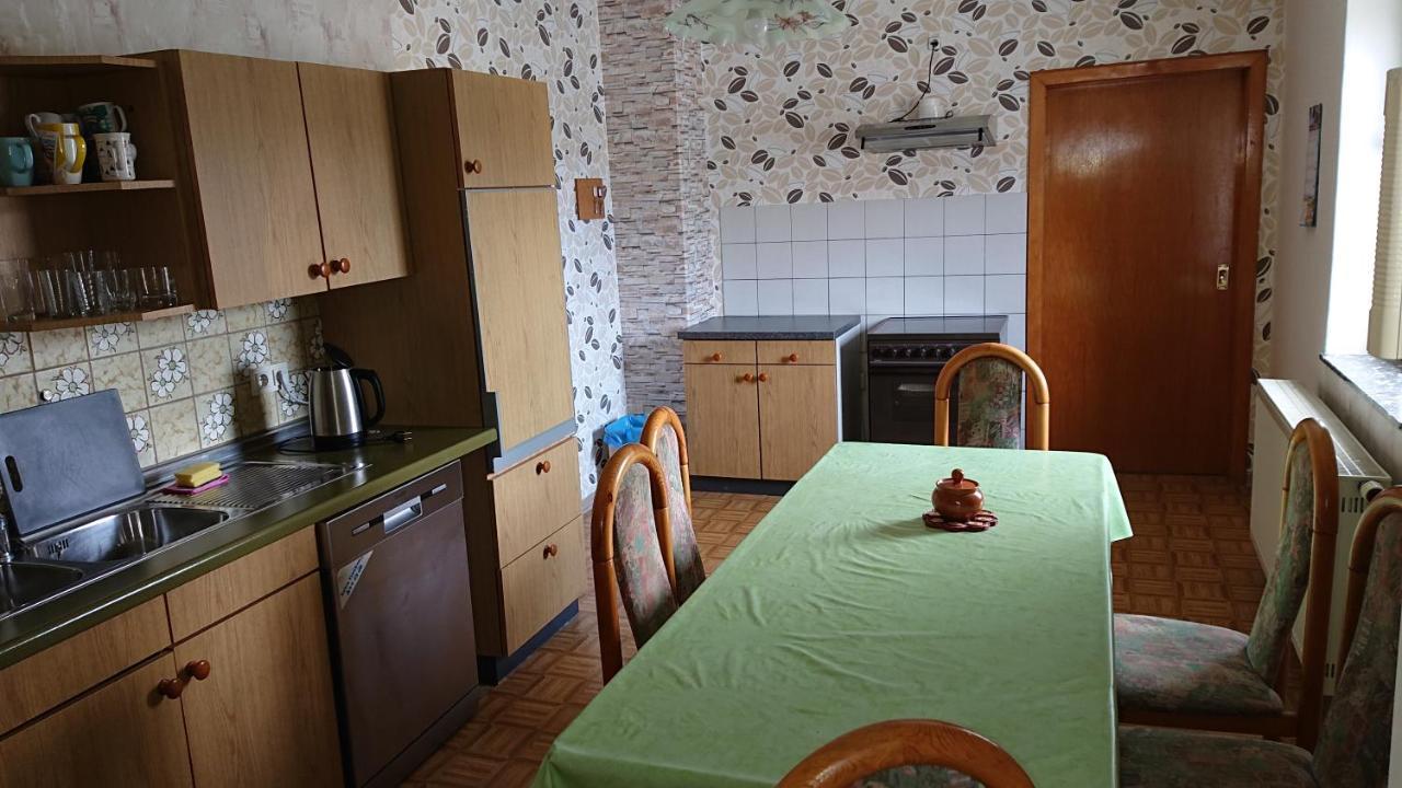 Ferienwohnung Linde - Marburg Biedenkopf Mit 5 Zimmer Und Balkon Frechenhausen Eksteriør billede